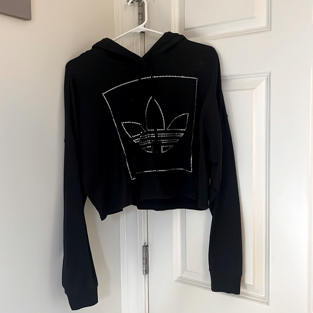 Addis’s long sleeve crop top